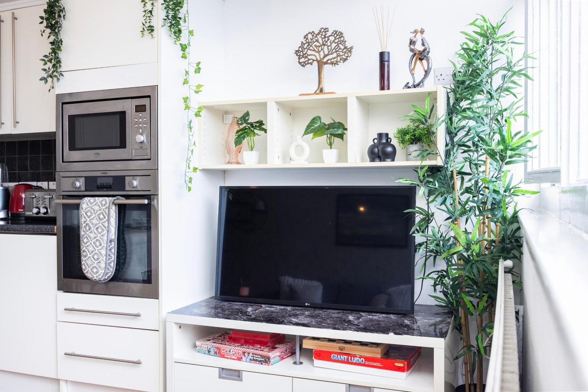 Trendy 4 Bed Near Vibrant Shoreditch W Balcony And Walking Distance To Tube Appartamento